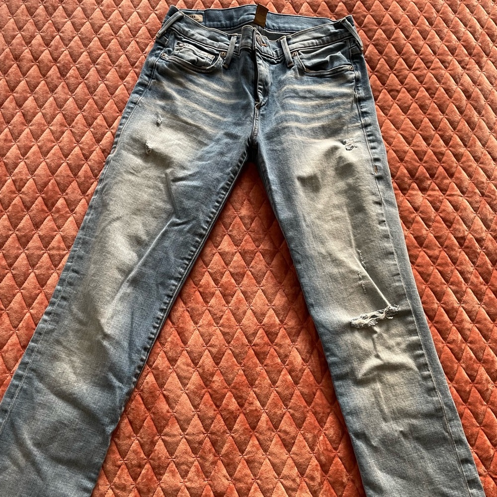 True Religion Mid Rise Straight Core Jeans, size 28